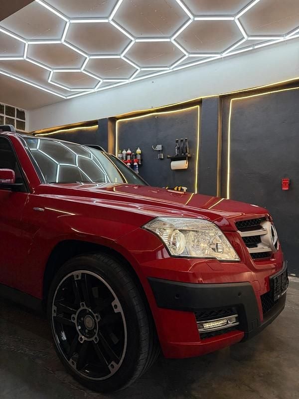 Gebraucht Mercedes GLK250 204 PS (150 kW) 2010 Rot SUV