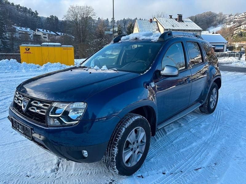 Blau Gebraucht 2018 Dacia Duster Lauréate Limousine | 8.000 € (Superpreis) - Bild 1/4