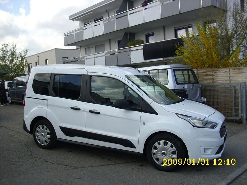 Gebraucht Ford Transit Trend 101 PS (74 kW) 2019 Weiß Kombi