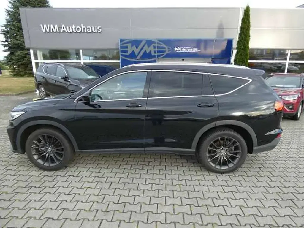 Gebraucht DFSK Fengon 220 PS (161 kW) 2022 Schwarz (metallic) SUV