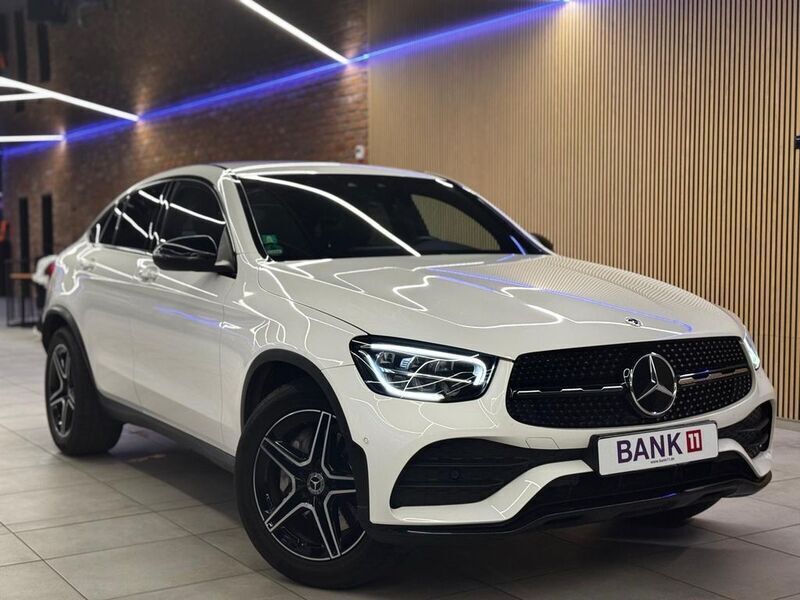 Weiß Gebraucht 2020 Mercedes GLC220 AMG line Coupé | 41.890 € (Fairer Preis) - Bild 1/4