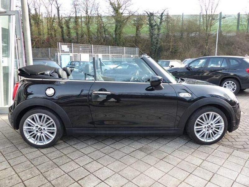 Gebraucht Mini Cooper S Chili 132 PS (97 kW) 2019 Andere Kleinwagen