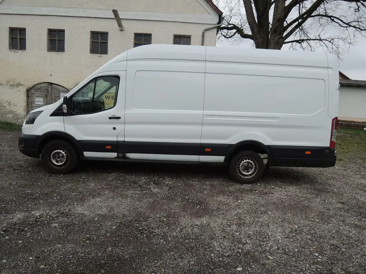 Gebraucht Ford Transit 131 PS (96 kW) 2023 Weiß Limousine