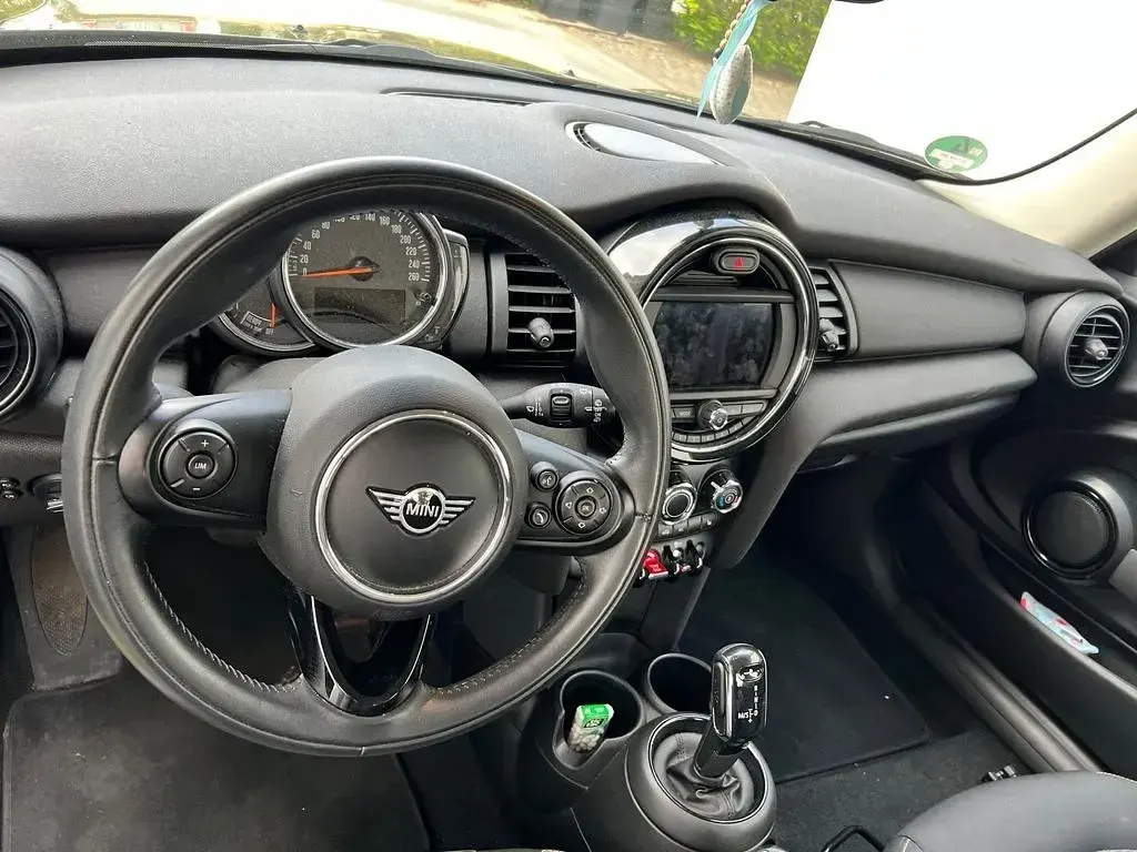 Occasion Mini ONE 102 PK (75 kW) 2019 Zwart Hatchback