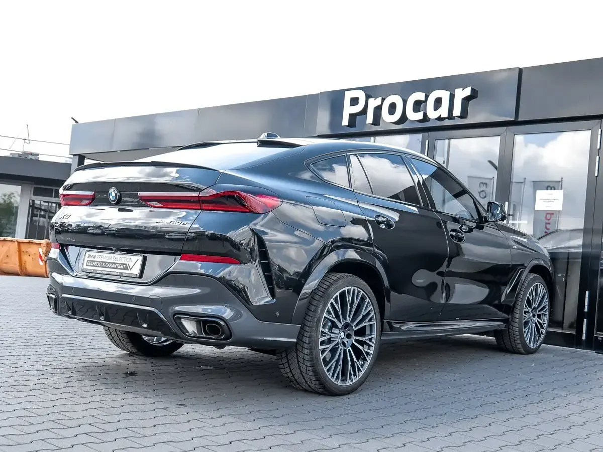 Gebraucht BMW X6 M Sport 286 PS (210 kW) 2025 Schwarz SUV