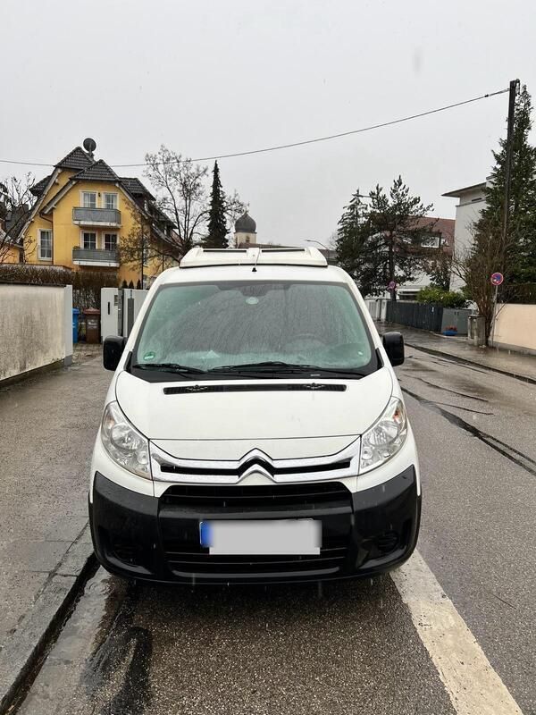 Weiß Gebraucht 2014 Citroën Jumpy Van / Kleinbus | 14.999 € - Bild 1/4