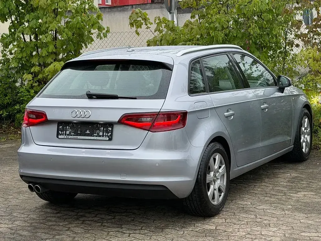 Second-hand Audi A3 S-Line 150 CP (110 kW) 2015 Gri Berlinǎ