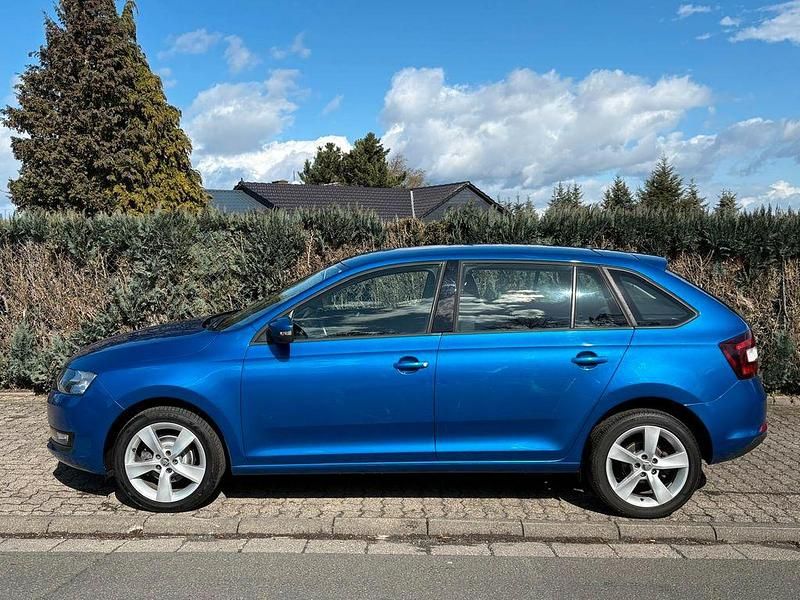 Gebraucht Skoda Rapid Style 95 PS (69 kW) 2018 Blau Limousine