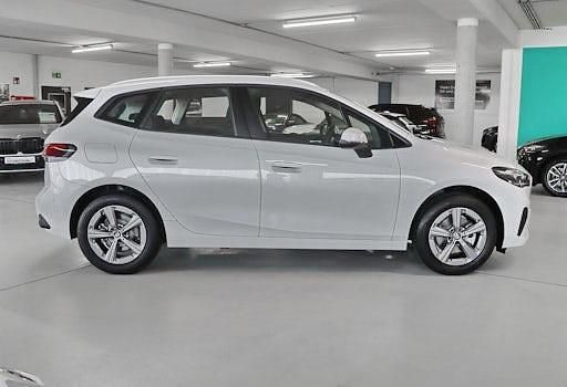 Gebraucht BMW 220 Luxury Line 170 PS (125 kW) 2025 Weiß Kombi