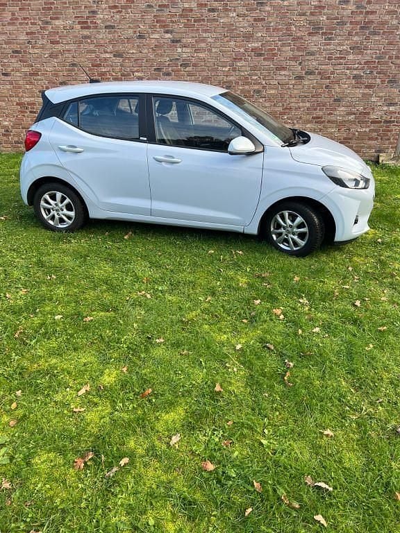 Blau Gebraucht 2021 Hyundai i10 Trend Kleinwagen | 12.500 € (Fairer Preis) - Bild 1/4