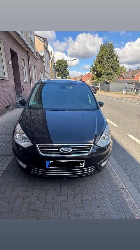 Schwarz Gebraucht 2012 Ford Galaxy Titanium Van / Kleinbus | 5.800 € (Teuer) - Bild 1/4