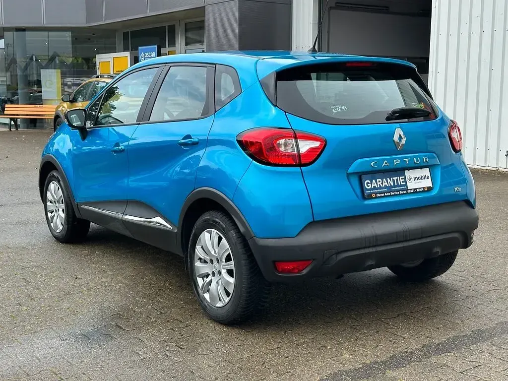 Gebraucht Renault Captur Dynamique 90 PS (66 kW) 2015 Blau SUV