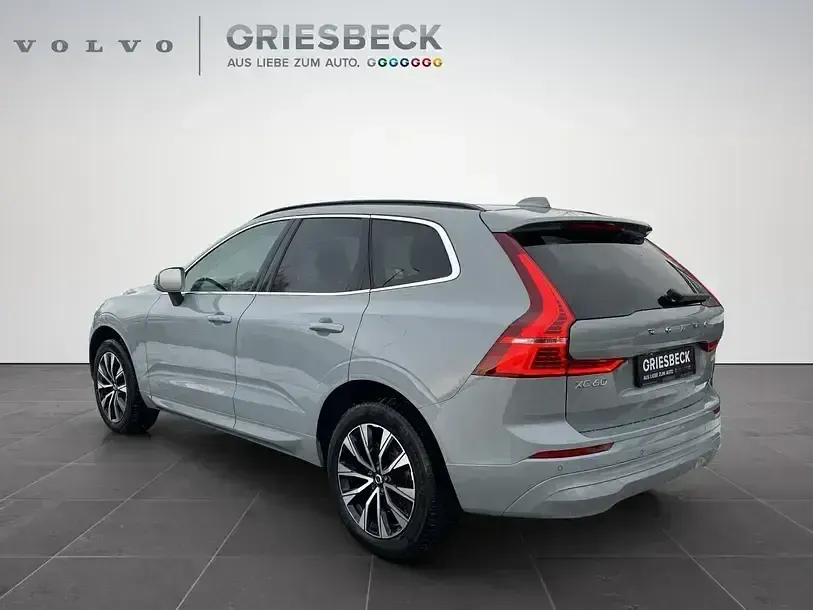 Gebraucht Volvo XC60 Core 250 PS (183 kW) 2024 Grau SUV