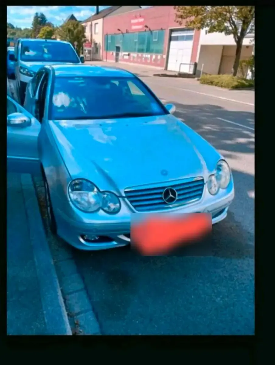 Gebraucht Mercedes C200 170 PS (125 kW) 2005 Silber Coupé