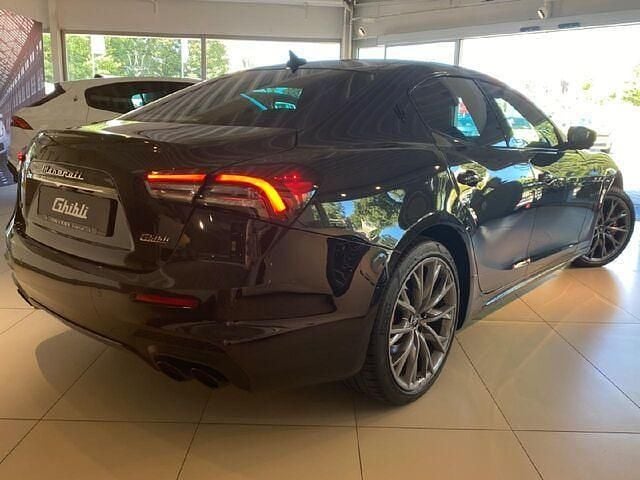 Gebraucht Maserati Ghibli 430 PS (316 kW) 2022 Schwarz Limousine