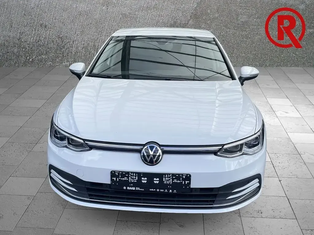 Gebraucht VW Golf VIII Style 150 PS (110 kW) 2023 Weiss Limousine