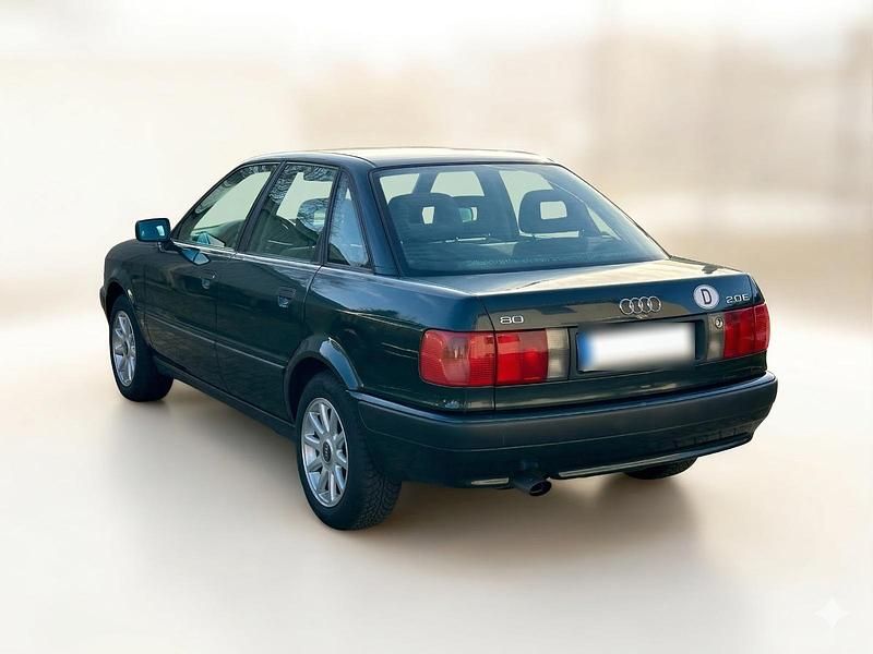 Gebraucht Audi 80 115 PS (84 kW) 1992 Schwarz Limousine
