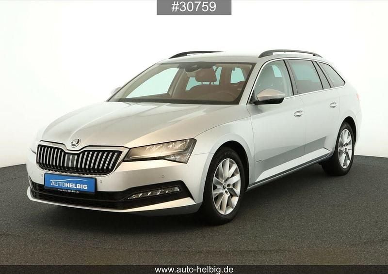 Gebraucht Skoda Superb Ambition 200 PS (147 kW) 2022 Brilliantsilber metallic Kombi