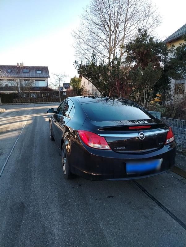 Gebraucht Opel Insignia 160 PS (117 kW) 2012 Braun Limousine