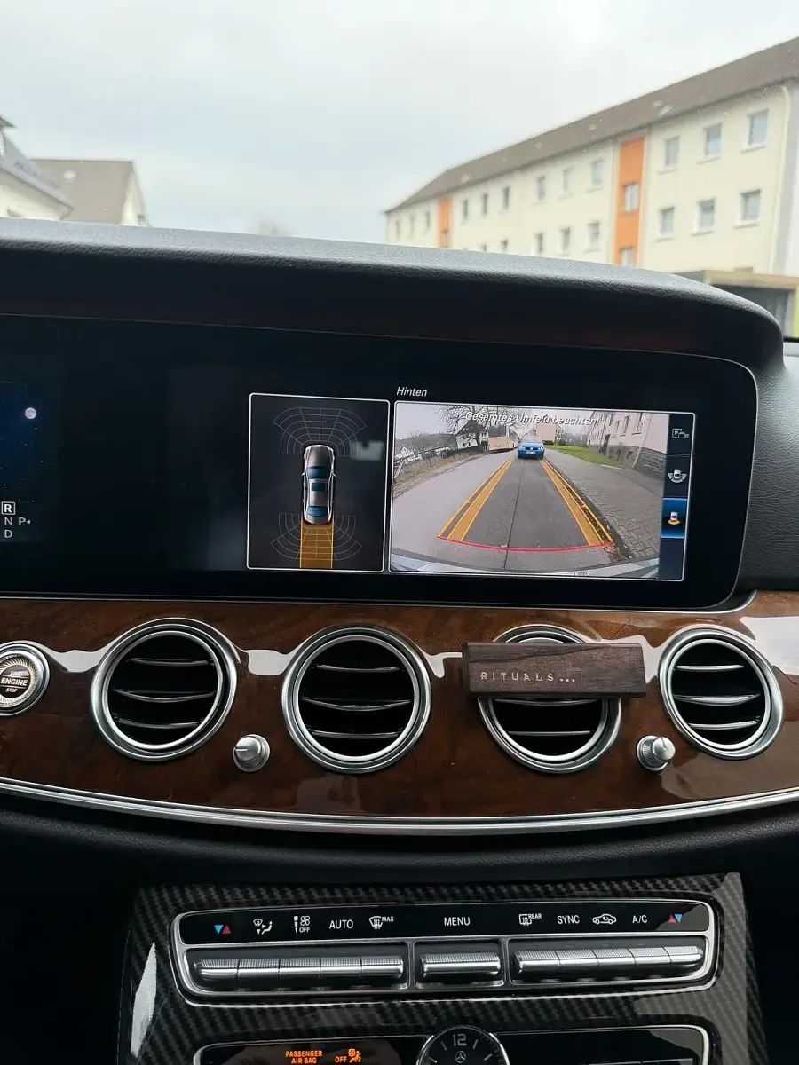 Gebraucht Mercedes E220 194 PS (142 kW) 2016 Grau Limousine