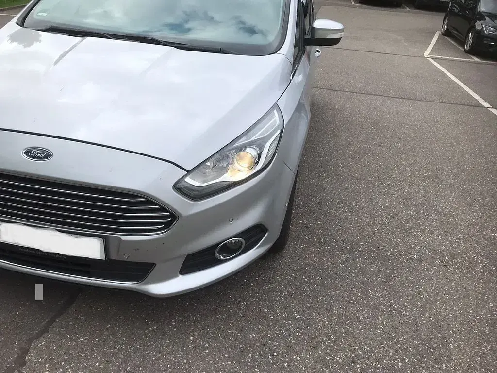 Gebraucht Ford S-MAX Trend 150 PS (110 kW) 2016 Grau Van / Kleinbus