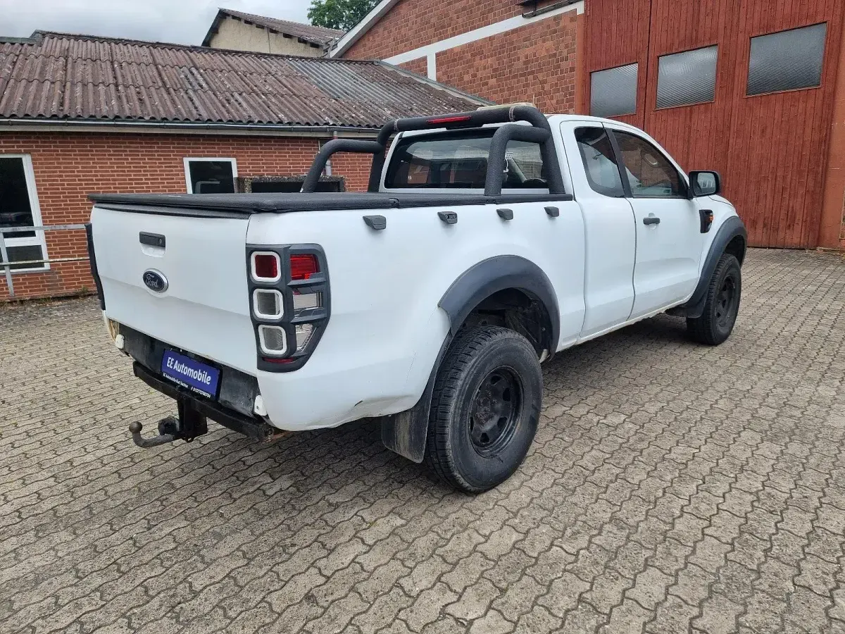 Gebraucht Ford Ranger XL 150 PS (110 kW) 2012 Weiß Pickup