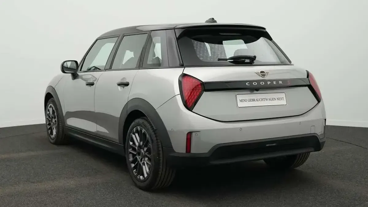 Gebraucht Mini Cooper S Classic 204 PS (150 kW) 2025 Grau Kleinwagen