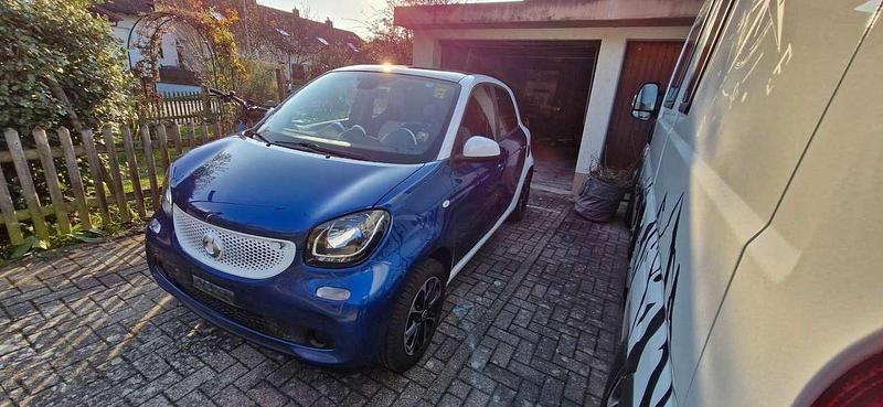 Gebraucht Smart ForFour Passion 71 PS (52 kW) 2015 Blau Kleinwagen