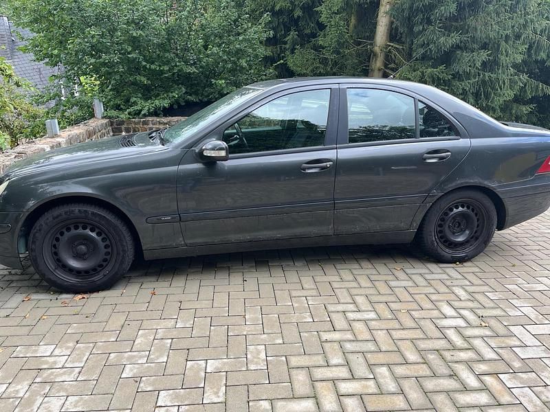 Gebraucht Mercedes C270 170 PS (125 kW) 2001 Grau Limousine
