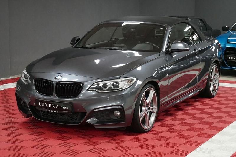 Grau Gebraucht 2016 BMW 220 M Sport Cabrio | 13.990 € (Guter Preis) - Bild 1/4