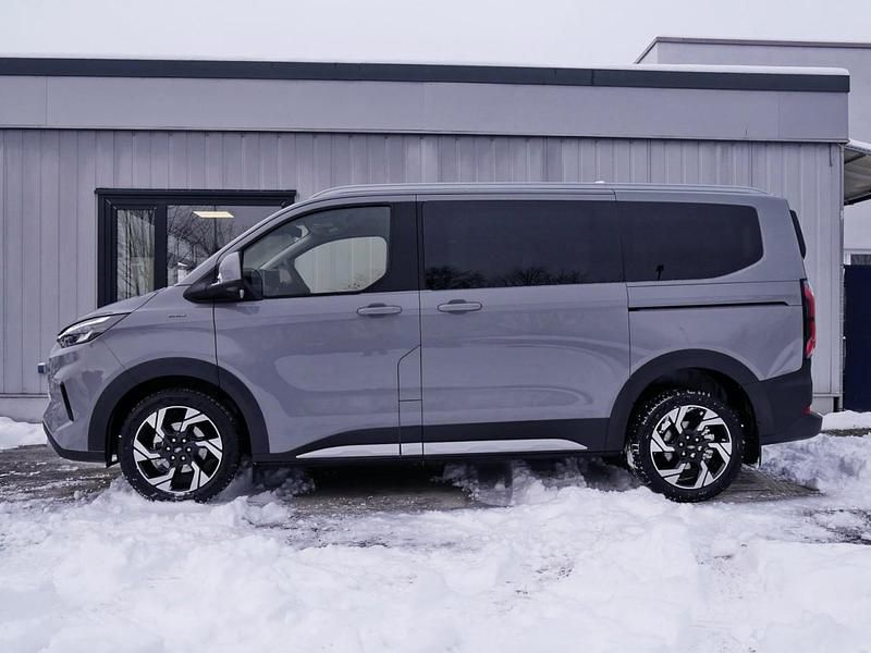 Neu Ford Tourneo Active 170 PS (125 kW) 2025 Grau Van / Kleinbus