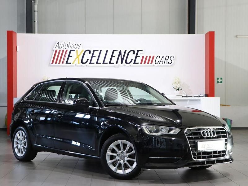 Schwarz Gebraucht 2016 Audi A3 Attraction Limousine | 10.333 € (Fairer Preis) - Bild 1/4