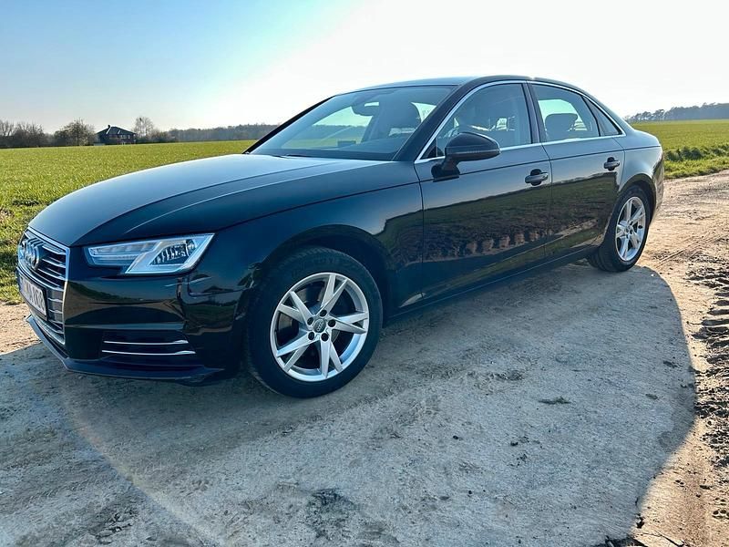 Gebraucht Audi A4 150 PS (110 kW) 2017 Schwarz Limousine