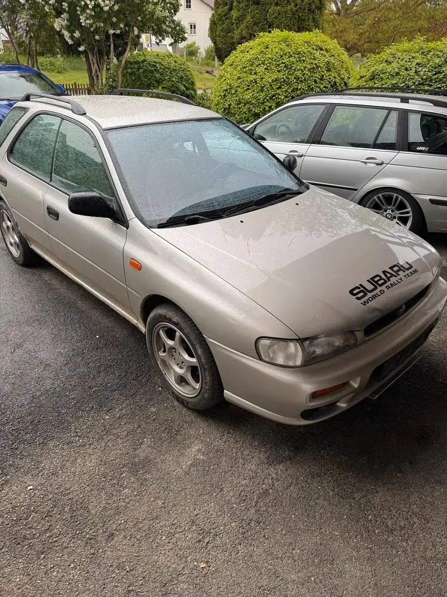 Gebraucht Subaru Impreza 125 PS (91 kW) 2000 Silber Kombi