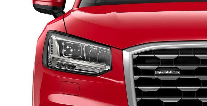 Gebraucht Audi Q2 S-Line 150 PS (110 kW) 2020 Rot SUV