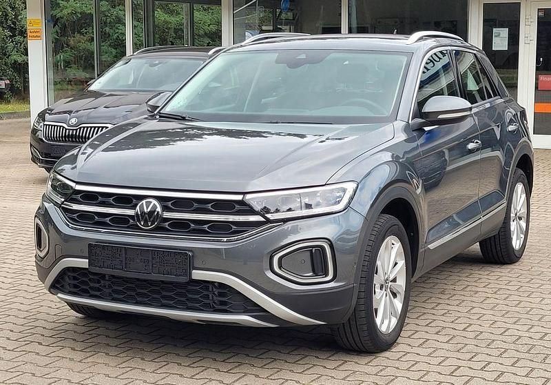 Gebraucht VW T-Roc Style 150 PS (110 kW) 2023 Schwarz SUV