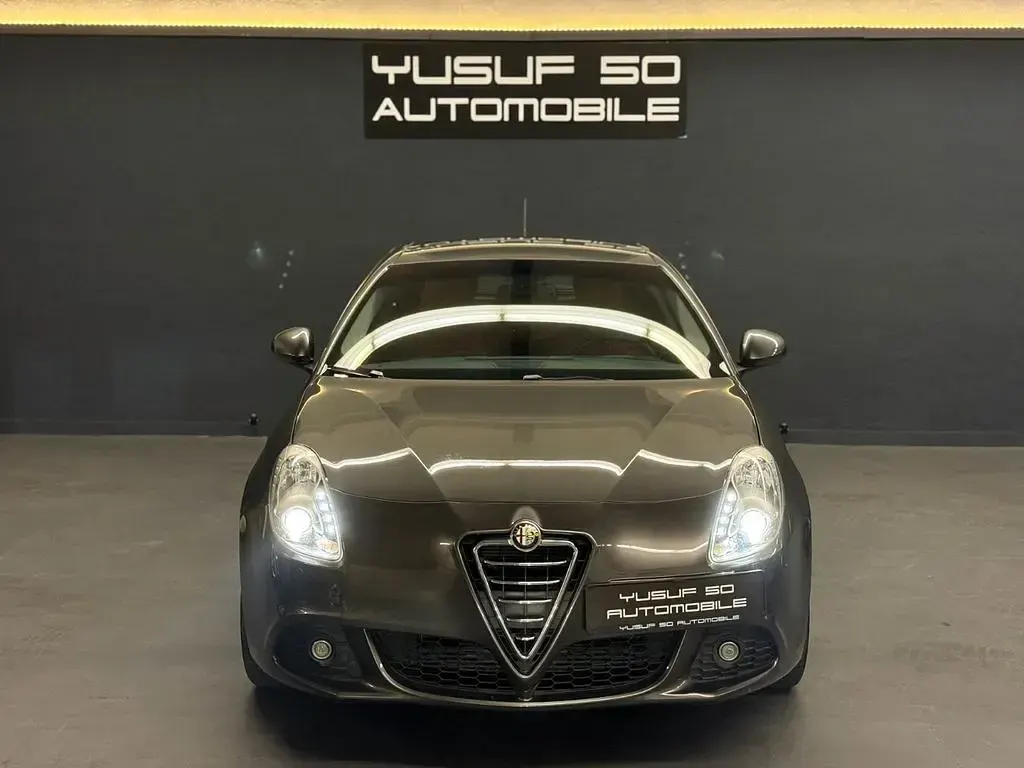 Gebraucht Alfa Romeo Giulietta Turismo 170 PS (125 kW) 2011 Grau Kleinwagen