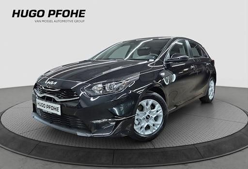 Neu Kia Ceed Vision 100 PS (73 kW) 2025 Schwarz Kleinwagen