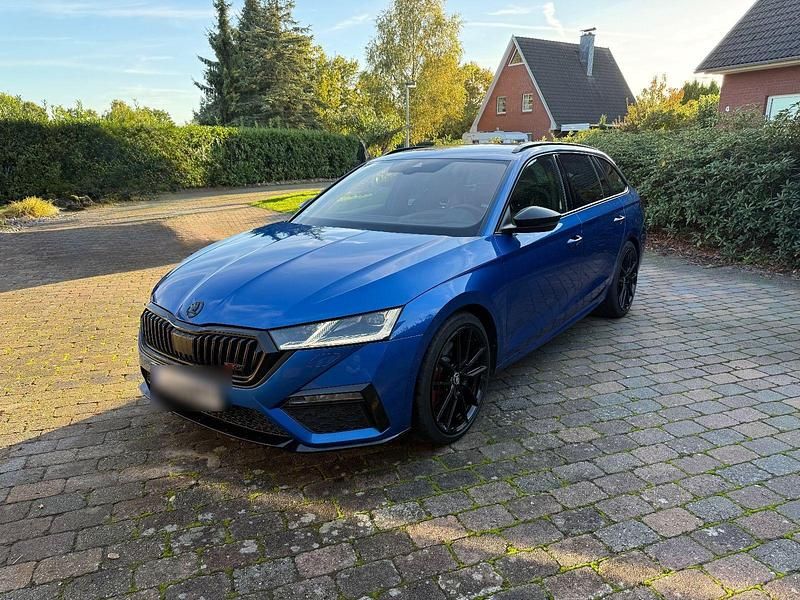 Blau Gebraucht 2021 Skoda Octavia RS Kombi | 30.500 € (Etwas zu teuer) - Bild 1/4