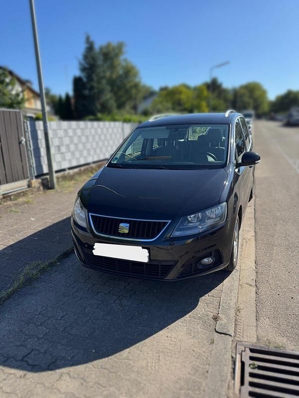 Schwarz Gebraucht 2011 Seat Alhambra Van / Kleinbus | 6.100 € (Guter Preis) - Bild 1/4