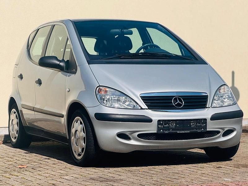 Silber Gebraucht 2002 Mercedes A140 Kleinwagen | 2.999 € (Etwas zu teuer) - Bild 1/4
