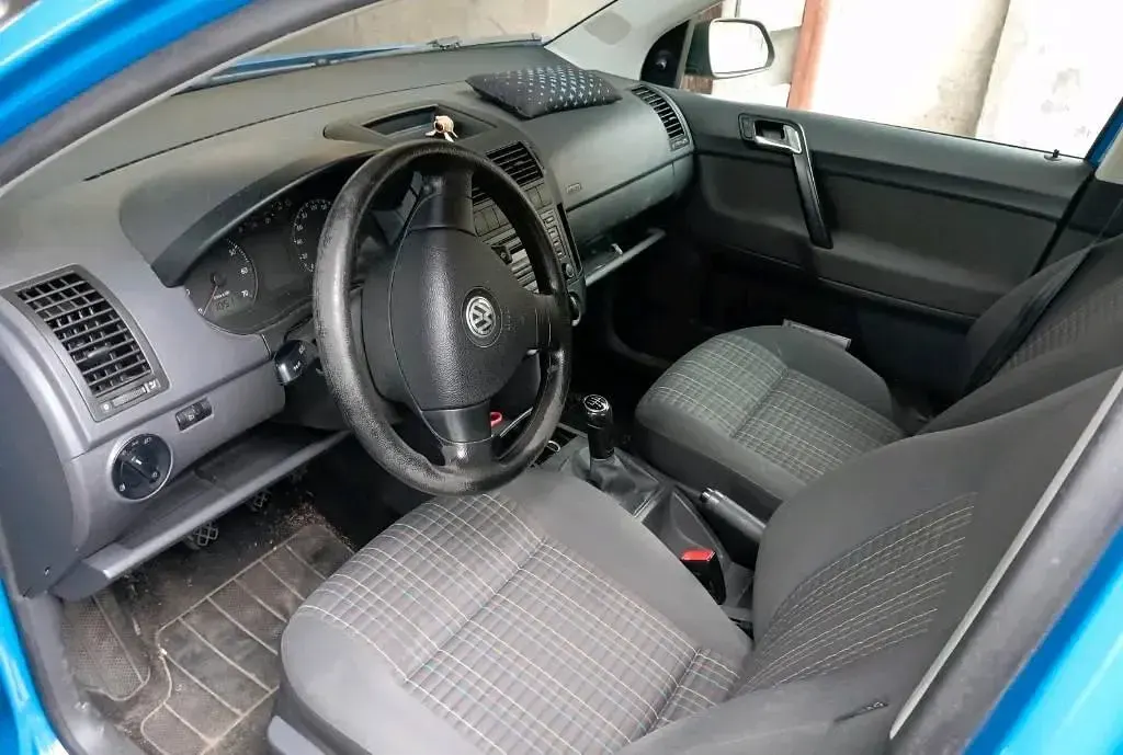 Gebraucht VW Polo 60 PS (44 kW) 2009 Blau Kleinwagen