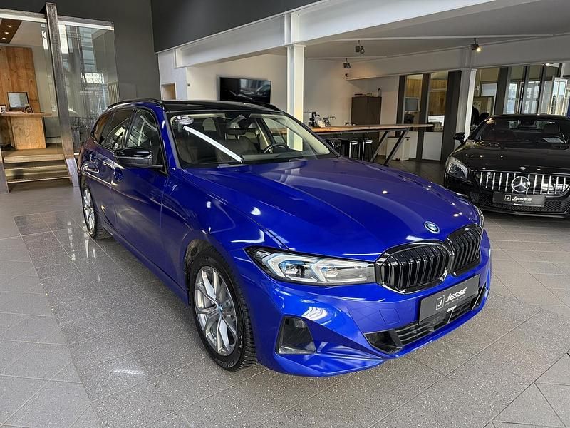 Gebraucht BMW 320e Shadowline 204 PS (150 kW) 2024 Schwarz Kombi