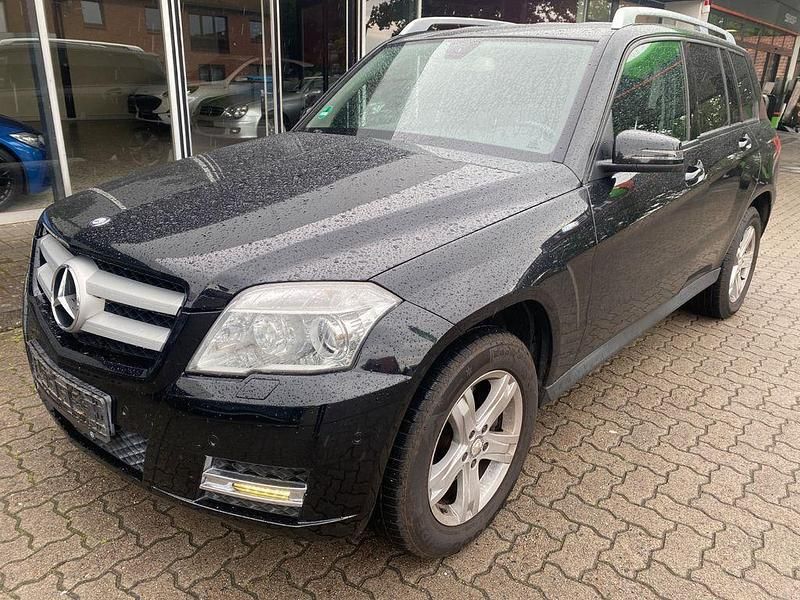 Schwarz Gebraucht 2010 Mercedes GLK220 SUV | 9.500 € (Guter Preis) - Bild 1/4