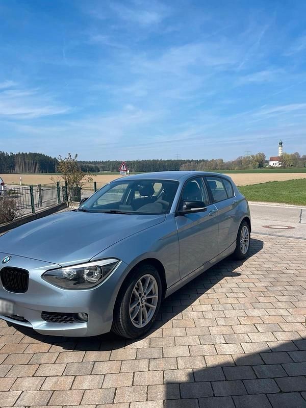 Gebraucht BMW 116 Efficient Dynamics 116 PS (85 kW) 2014 Blau Kleinwagen