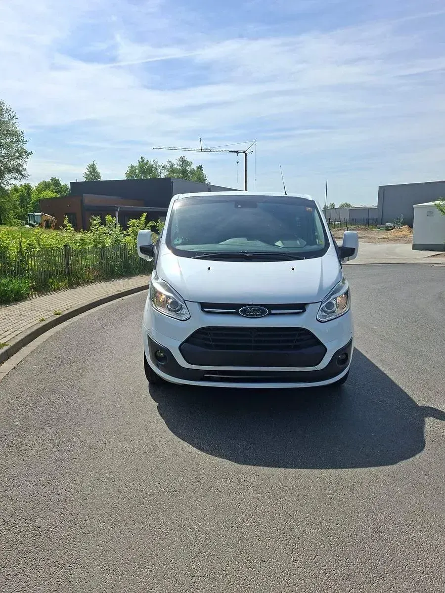Gebraucht Ford Transit Custom 170 PS (125 kW) 2016 Weiß Van