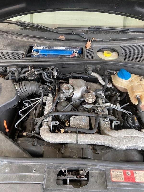 Gebraucht Audi A6 179 PS (131 kW) 2004 Blau Kombi