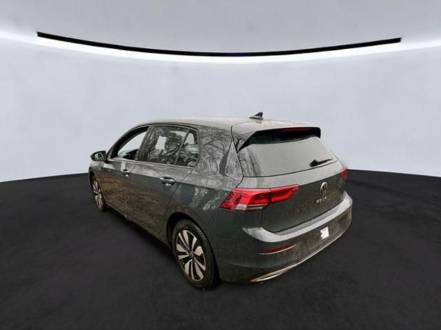 Gebraucht VW Golf VIII Move 116 PS (85 kW) 2024 Grau Limousine