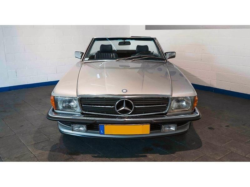 Gebraucht Mercedes 560 227 PS (166 kW) 1989 Grau Cabrio