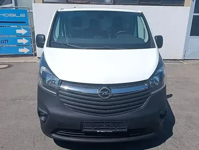 Gebraucht Opel Vivaro 125 PS (91 kW) 2018 Weiß Van / Kleinbus